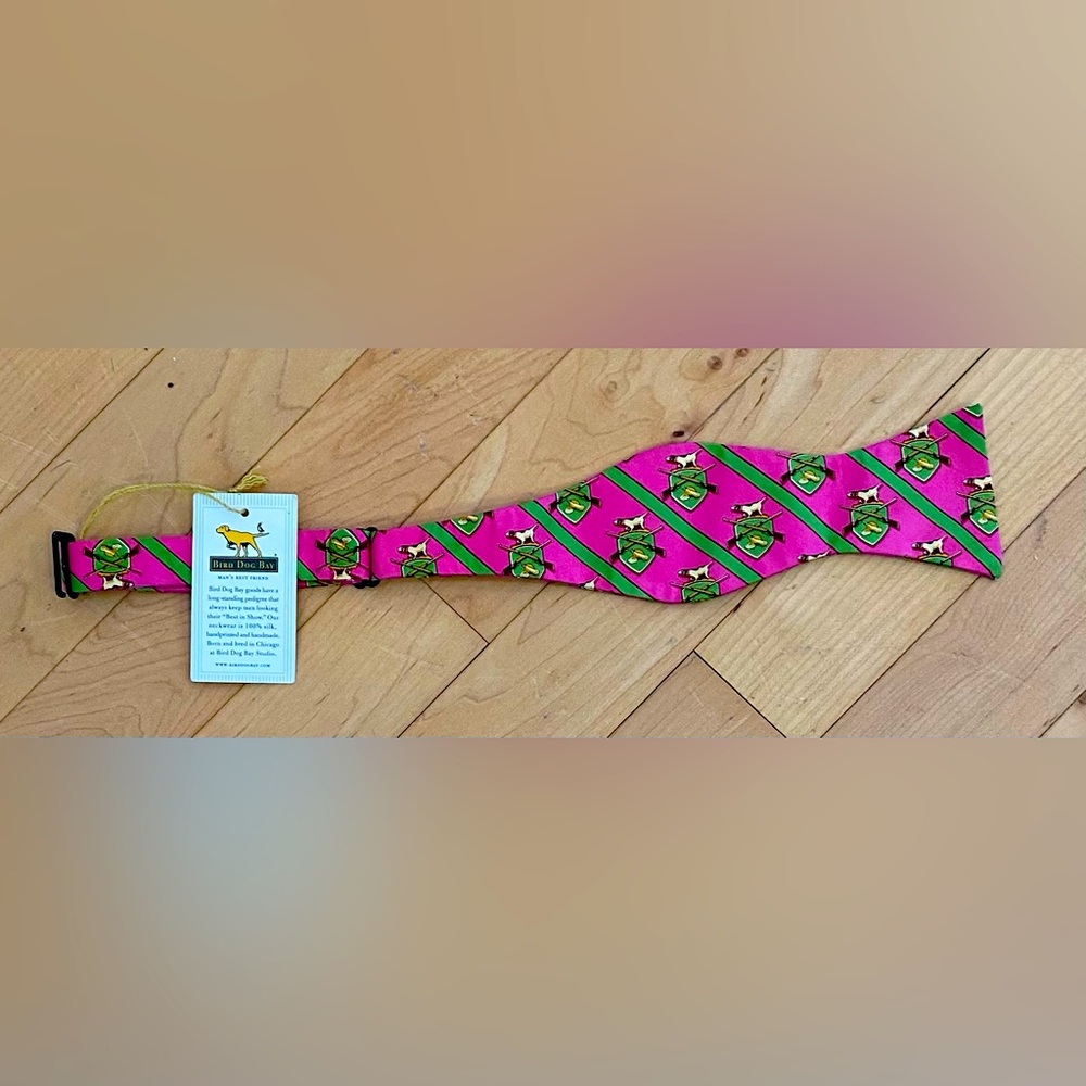 🆕 Bird Dog Bay 100% silk handmade Bow Tie
